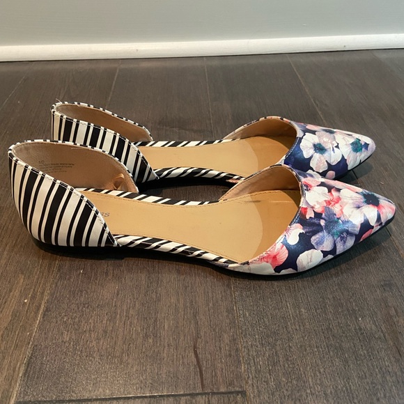 Express Floral Flats Size 10 - Picture 6 of 8